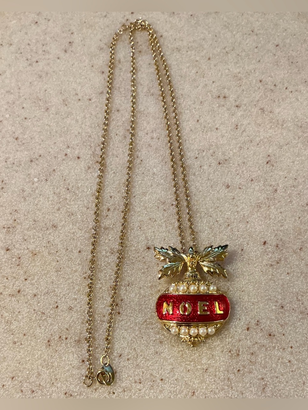 Avon Gold-Tone Red 'NOEL' Pendant Necklace with Pearl Accents